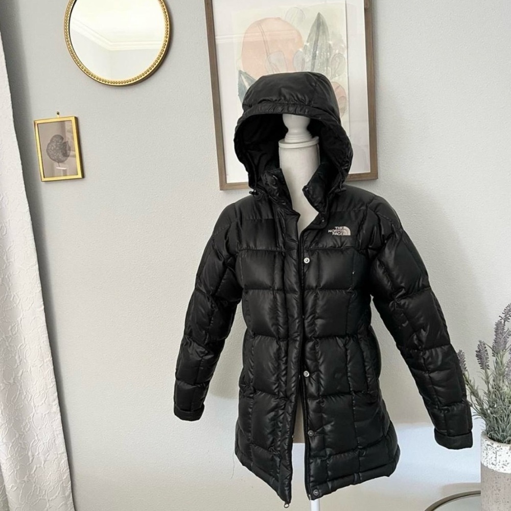 Black puffer or bubble Northface coat with hood